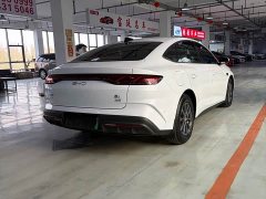 BYD Qin L DM-i Smart Drive Edition 80KM Leading - фото 4