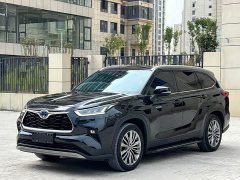 Toyota Highlander Hybrid 2.5L AWD Premium 7-Seater - фото 1