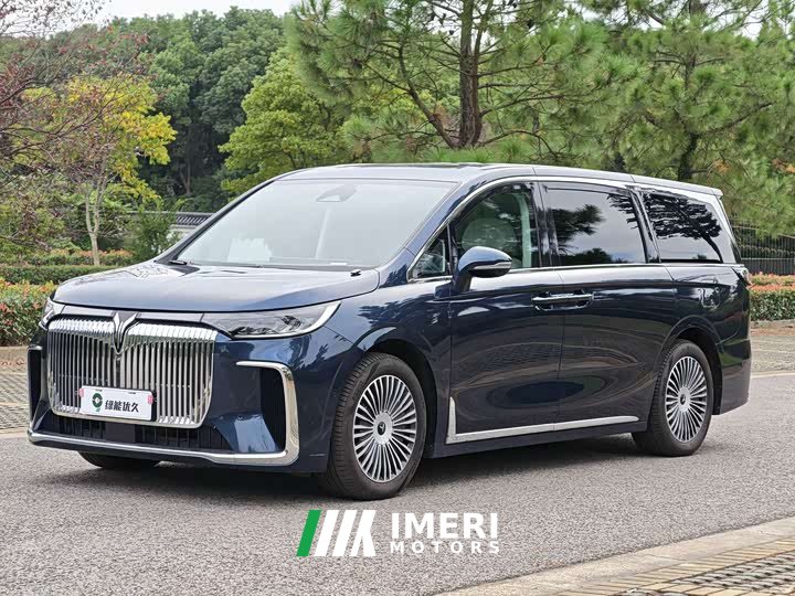 Voyah Lantu Dreamchaser PHEV AWD Luxury Kunpeng Edition