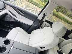 Voyah Lantu Dreamchaser PHEV AWD Luxury Kunpeng Edition - ფოტო 10