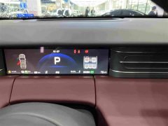 FAW Red Flag HS6 PHEV 240 Smart Hybrid Edition - фото 12