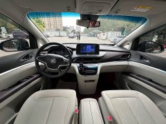 Buick GL8 Land Business Class Comfort Edition - ფოტო 8