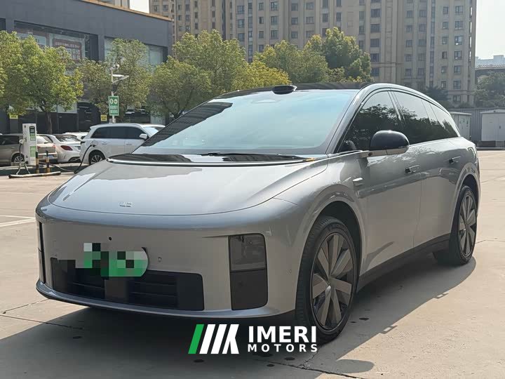 Li Auto i6 Four-Wheel Drive Standard Edition - ავტომობილი ჩინეთიდან