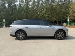 Li Auto i6 Four-Wheel Drive Standard Edition - ფოტო 17