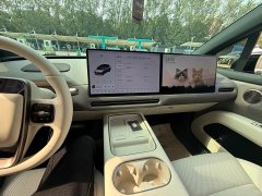 Li Auto i6 Four-Wheel Drive Standard Edition - ფოტო 6