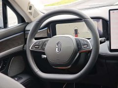 AITO M5 Extended Range RWD Standard - ფოტო 18