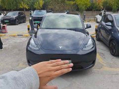 Tesla Model Y Rear-Wheel Drive - ფოტო 2
