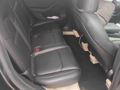 Tesla Model Y Rear-Wheel Drive - ფოტო 4
