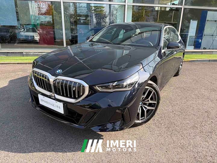 BMW i5 eDrive 35L M Sport Package - ავტომობილი ჩინეთიდან