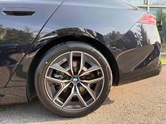 BMW i5 eDrive 35L M Sport Package - ფოტო 7