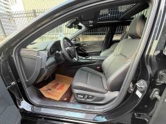 Toyota Camry Hybrid 2.5L XLE Premium - photo 5