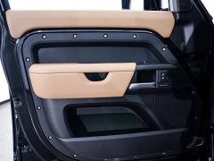 Land Rover Defender 110 3.0T P400 X-Dynamic HSE - photo 16