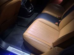 Bentley Flying Spur 4.0T V8 Standard Edition - ფოტო 4
