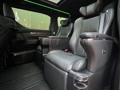 Toyota Vellfire Crown Hybrid 2.5L HV Premium Edition - photo 16