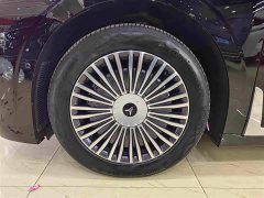Voyah Lantu Dreamchaser PHEV AWD Luxury Kunpeng Edition - фото 10