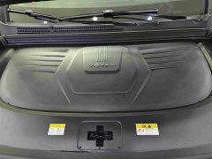 Voyah Lantu Dreamchaser PHEV AWD Luxury Kunpeng Edition - фото 12