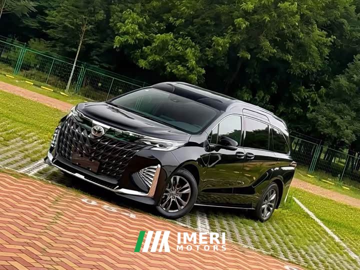 Toyota Sienna 2.5L Hybrid FWD Comfort - car from China