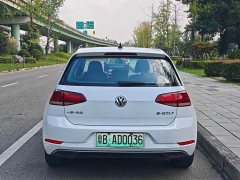 Volkswagen Golf Pure Electric Chi - ფოტო 5
