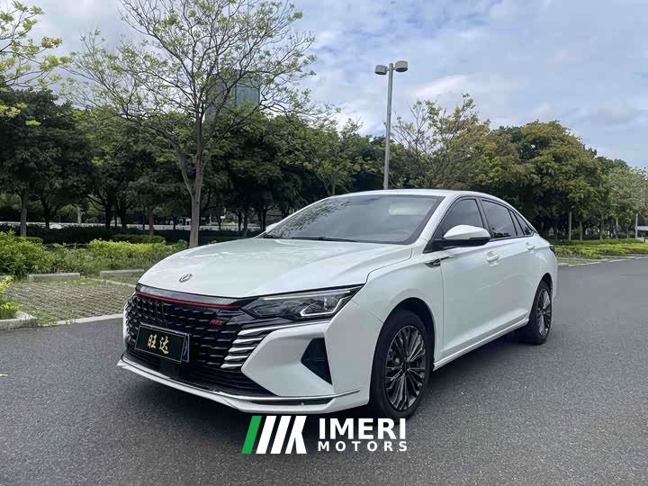 Dongfeng Yixuan MAX 1.5T Super Power Dad Edition - автомобиль из Китая