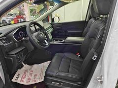 Honda Odyssey 2.0L e:HEV Luxury - ფოტო 5