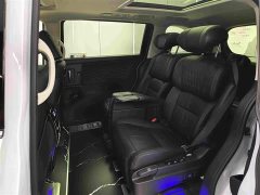 Honda Odyssey 2.0L e:HEV Luxury - ფოტო 6