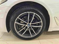 BMW 5 Series Facelift 525Li M Sport Package - ფოტო 10