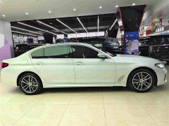 BMW 5 Series Facelift 525Li M Sport Package - ფოტო 13