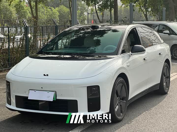 Li Auto i6 Two-wheel drive standard version