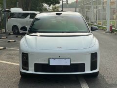 Li Auto i6 Two-wheel drive standard version - ფოტო 2