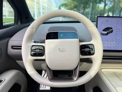 Li Auto i6 Two-wheel drive standard version - ფოტო 20