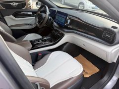 BYD Qin PLUS Glory Edition DM-i 55KM Leading - ფოტო 9