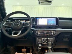 Jeep Wrangler 2.0T Sahara Four-Door - photo 10