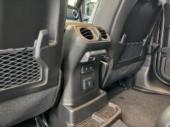 Jeep Wrangler 2.0T Sahara Four-Door - photo 7