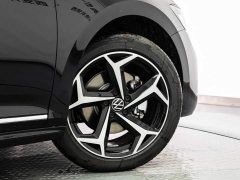 Volkswagen Passat Outstanding Edition 380TSI Starry Sky Dragon Ascendant Version - фото 6