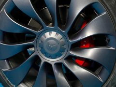 Tesla Model Y Performance All-Wheel Drive - ფოტო 6