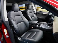 Tesla Model Y Performance All-Wheel Drive - ფოტო 8