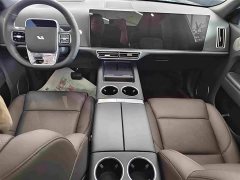 Li Auto L9 Max - ფოტო 9