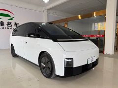Li Auto MEGA Home Family Edition - ფოტო 2