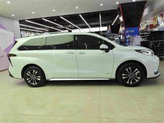 Toyota Gravia 2.5L Hybrid Luxury - фото 13