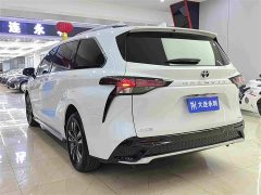 Toyota Gravia 2.5L Hybrid Luxury - фото 16