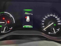 Toyota Gravia 2.5L Hybrid Luxury - фото 18