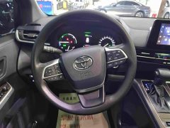 Toyota Gravia 2.5L Hybrid Luxury - фото 8