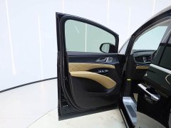 Denza D9 DM-i 980 Four-Wheel Drive Premium - ფოტო 20