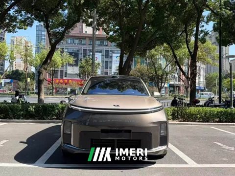 2026 Li Auto L9 Livis - ავტომობილი ჩინეთიდან