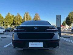 BMW 7 Series 735Li Luxury Package - ფოტო 16