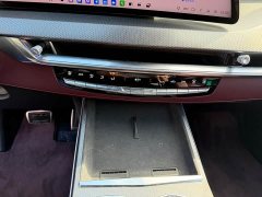 Cadillac XT5 PHEV Smart Hybrid AWD Pro Max - ფოტო 10