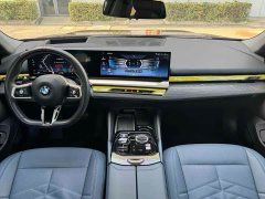 BMW 5 Series 530Li Luxury M Sport Package - фото 9