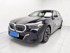 BMW 5 Series 530Li Luxury M Sport Package - фото 3