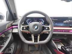 BMW 5 Series 530Li Luxury M Sport Package - фото 6