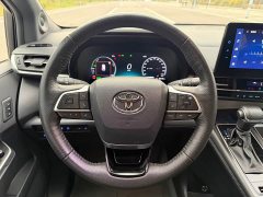 Toyota Grevias 2.5L Hybrid Flagship VIP Edition - photo 8